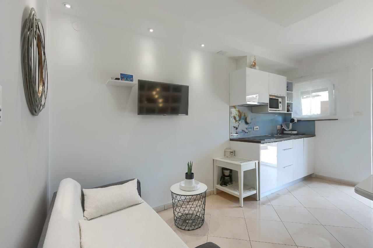 Apartment Palm View II Ровінь Екстер'єр фото