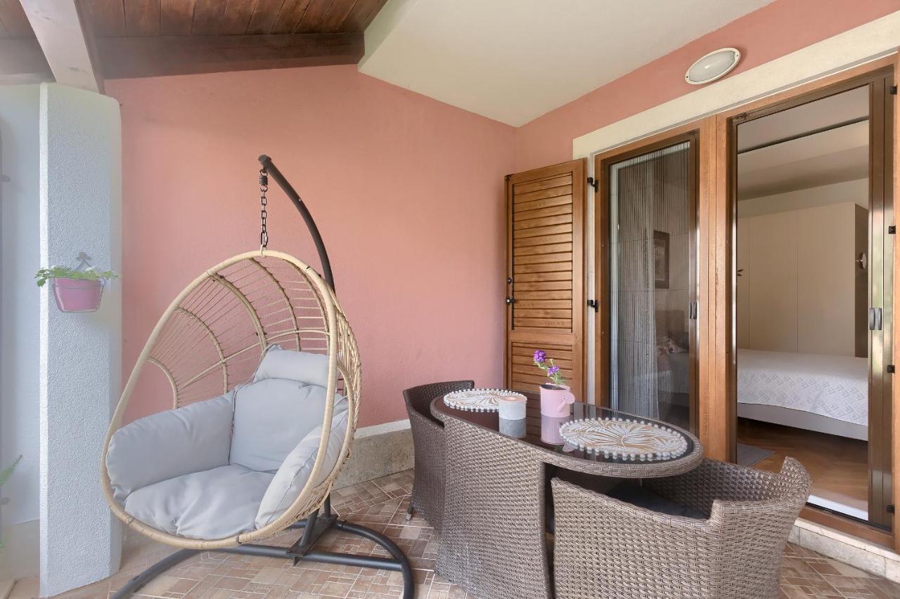 Apartment Palm View II Ровінь Екстер'єр фото
