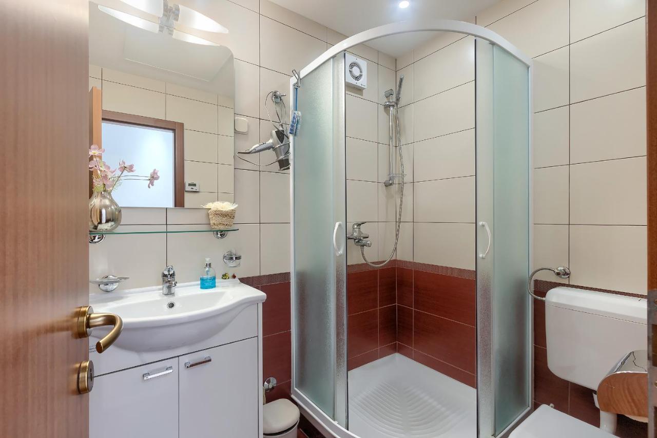 Apartment Palm View II Ровінь Екстер'єр фото