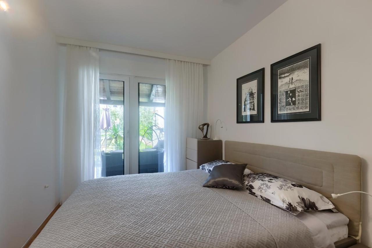Apartment Palm View II Ровінь Екстер'єр фото