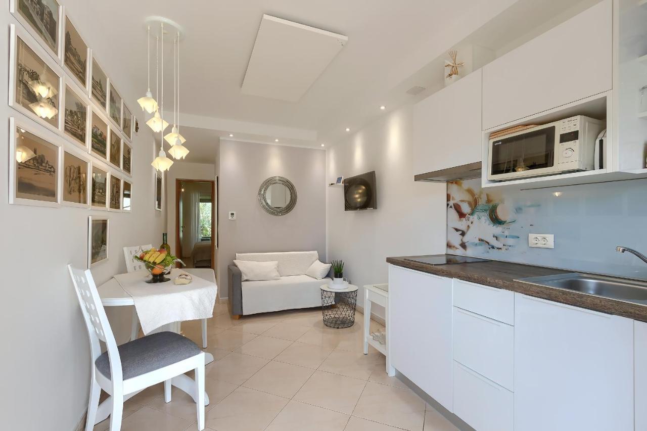 Apartment Palm View II Ровінь Екстер'єр фото